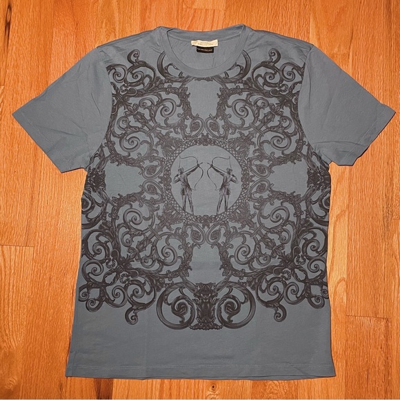 Versace Baroque Archery TShirt 🔥 - Picture 1 of 6